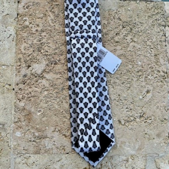 Star Wars Darth Vader Neck Tie - White - Picture 3 of 7